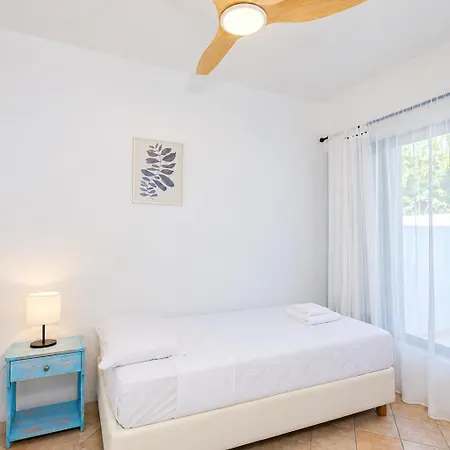 Beachfront וילה